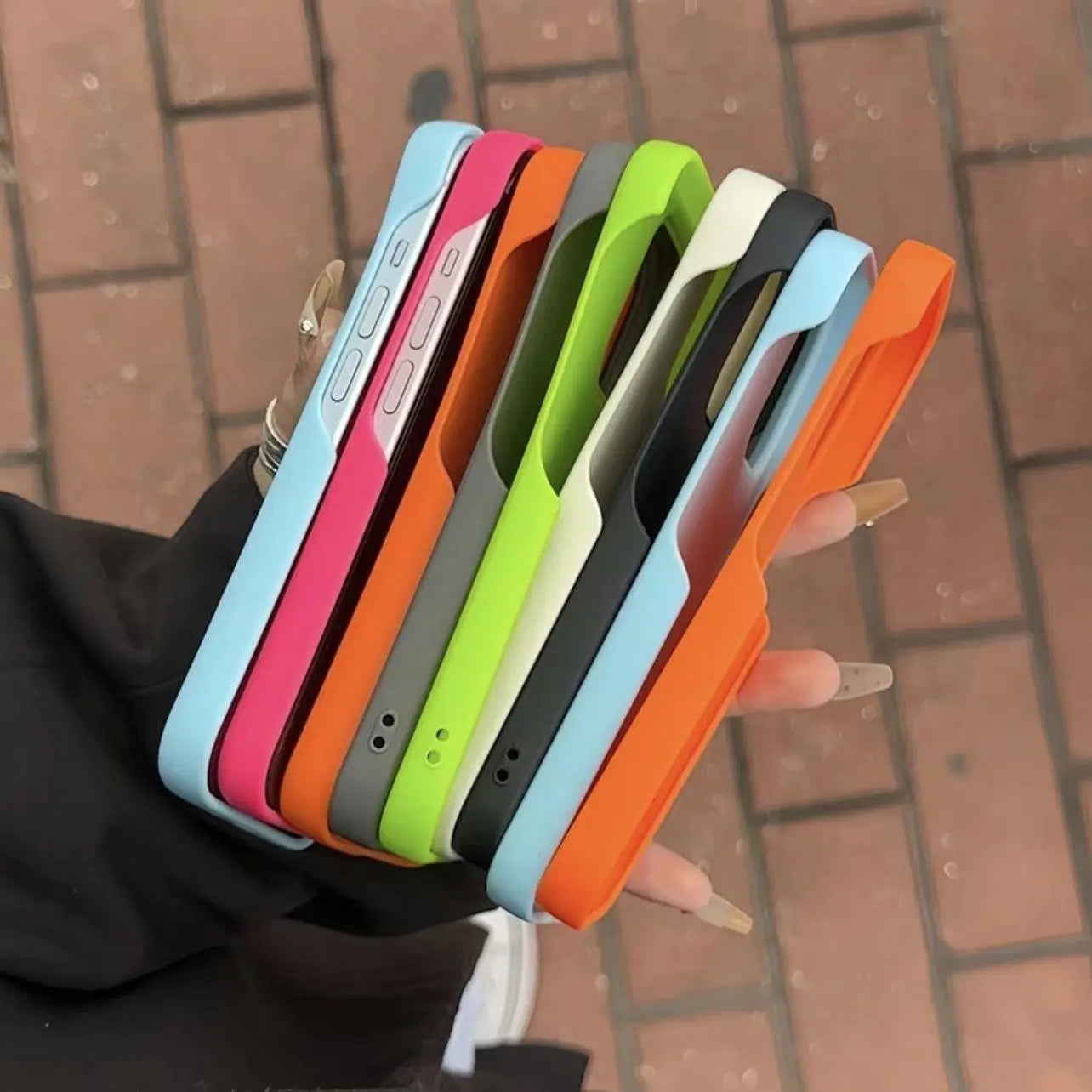 Half-Pack Graphite Case Karis Fashions